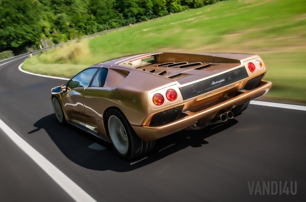 Lamborghini Diablo turns 30: Top 5 things you need to know | Vandi4u